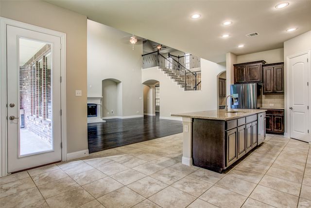 6810 Historic View, Dallas, TX 75236