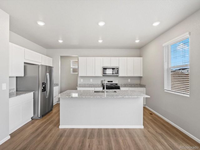 4661 Sunsplash Way, Johnstown, CO 80534