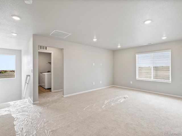 4661 Sunsplash Way, Johnstown, CO 80534