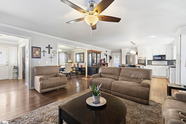 1218 Brushy Creek Road, Taylors, SC 29687