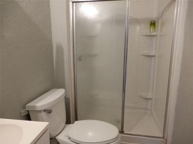 320 17th Avenue N, Texas City, TX 77590