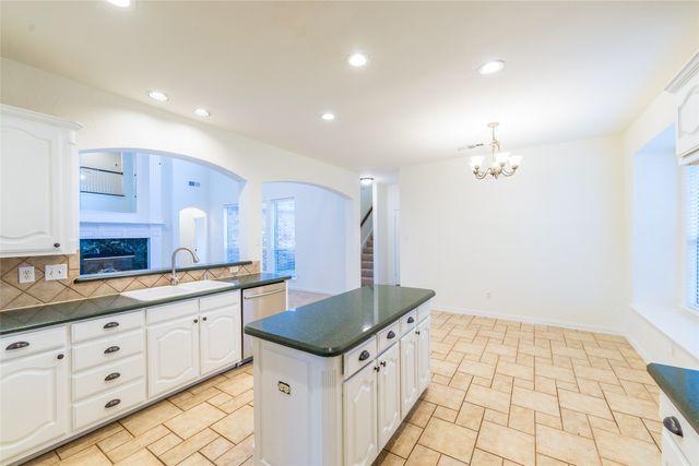 3305 Estacado Lane, Plano, TX 75025