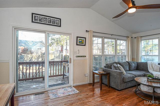 1412 Gardenia Drive, St Louis, MO 63119