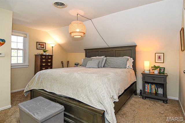 1412 Gardenia Drive, St Louis, MO 63119