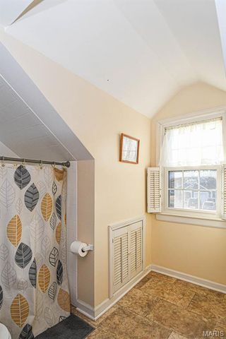 1412 Gardenia Drive, St Louis, MO 63119