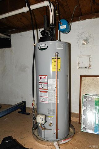 1412 Gardenia Drive, St Louis, MO 63119