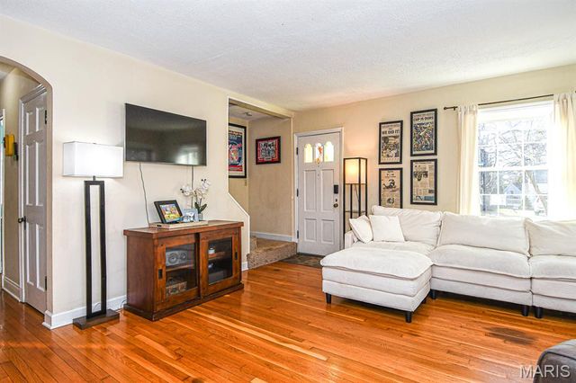 1412 Gardenia Drive, St Louis, MO 63119