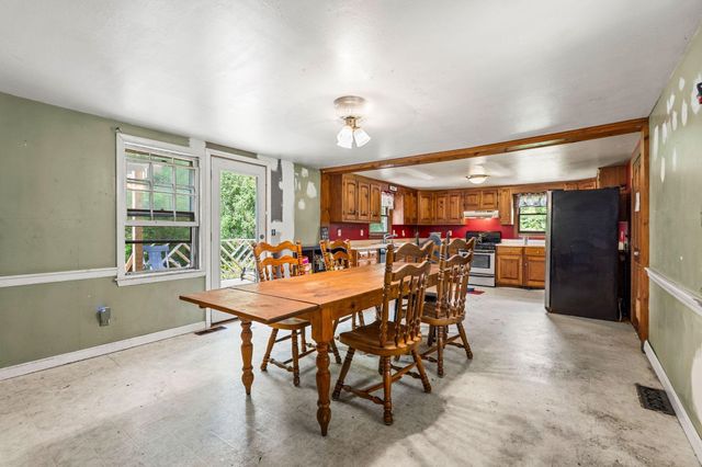 73 Danville Road, Kingston, NH 03848