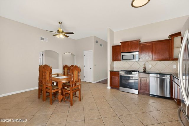 3017 Zacatecas Court, Las Cruces, NM 88012