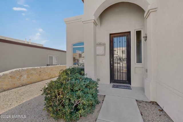 3017 Zacatecas Court, Las Cruces, NM 88012