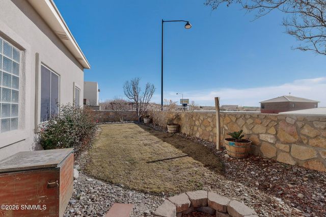 3017 Zacatecas Court, Las Cruces, NM 88012