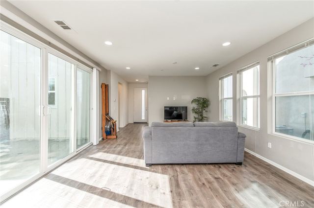 149 Acamar, Irvine, CA 92618