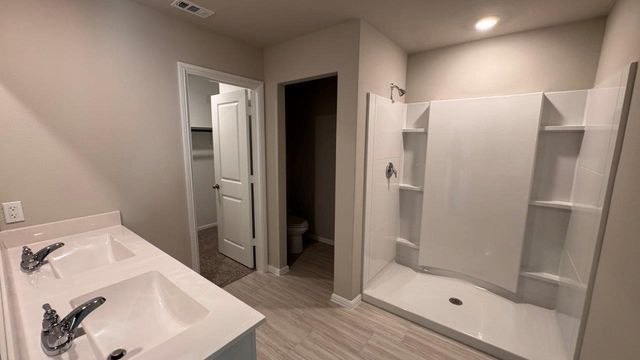 545 MARSH Street, Cleburne, TX 76033