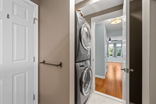 48 Pointe Rok Dr 48, Worcester, MA 01604