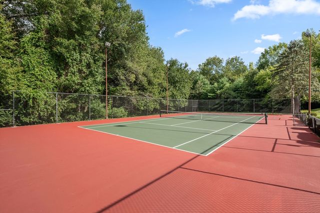 48 Pointe Rok Dr 48, Worcester, MA 01604