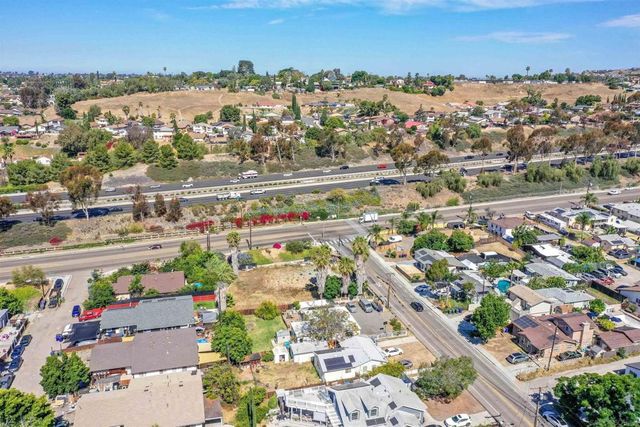 8619 Tyler St, Spring Valley, CA 91977