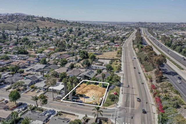 8619 Tyler St, Spring Valley, CA 91977