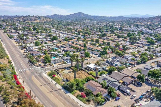 8619 Tyler St, Spring Valley, CA 91977