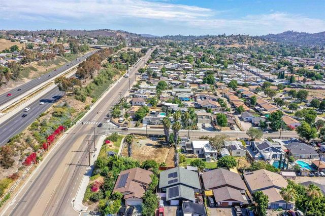 8619 Tyler St, Spring Valley, CA 91977