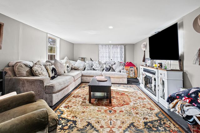 301 N MAPLE ST, Covington, TN 38019