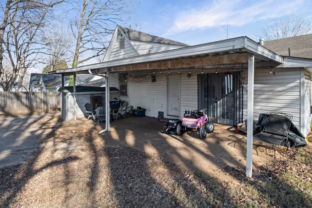 301 N MAPLE ST, Covington, TN 38019