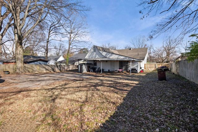 301 N MAPLE ST, Covington, TN 38019