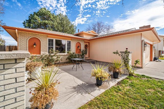 140 Regency Blvd, Pueblo, CO 81005