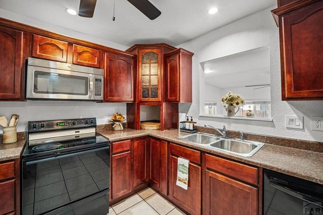 140 Regency Blvd, Pueblo, CO 81005