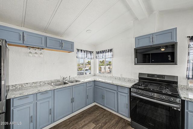 1908 E DAHLIA Drive, Phoenix, AZ 85022
