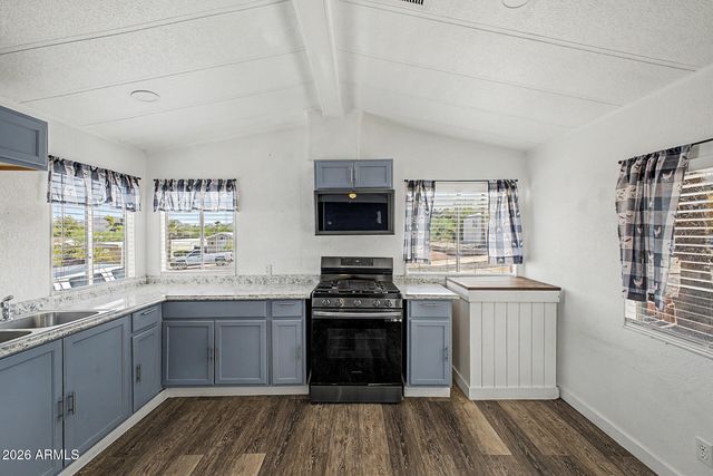 1908 E DAHLIA Drive, Phoenix, AZ 85022