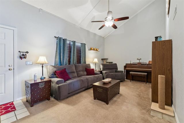 11140 Stratford Drive 606, Oklahoma City, OK 73120