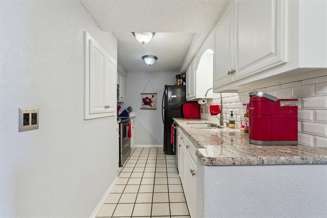 11140 Stratford Drive 606, Oklahoma City, OK 73120