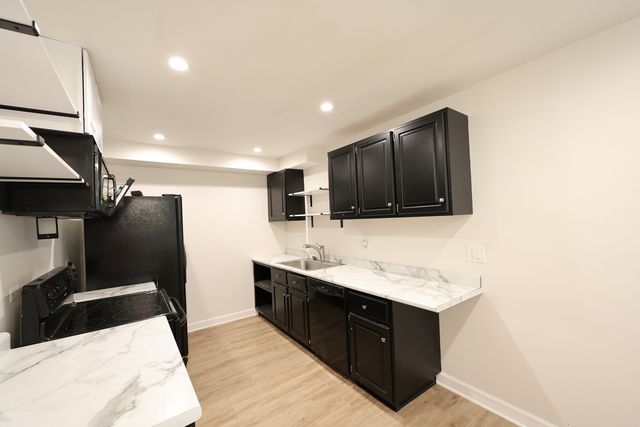 2230 S Goebbert Road 139, Arlington Heights, IL 60005