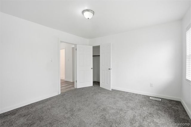 725 Lakewood Street, Detroit, MI 48215