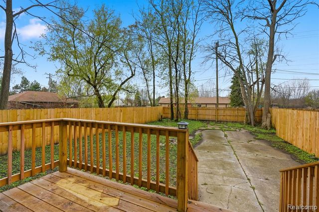 725 Lakewood Street, Detroit, MI 48215