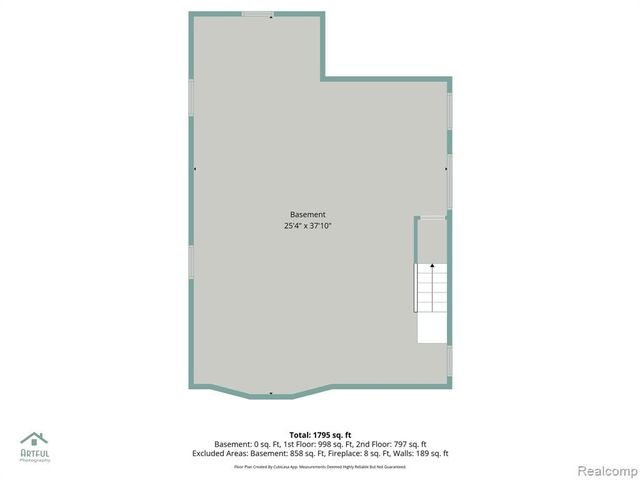 725 Lakewood Street, Detroit, MI 48215