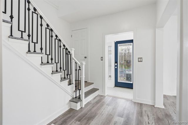 725 Lakewood Street, Detroit, MI 48215