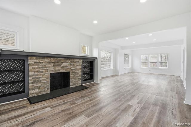 725 Lakewood Street, Detroit, MI 48215