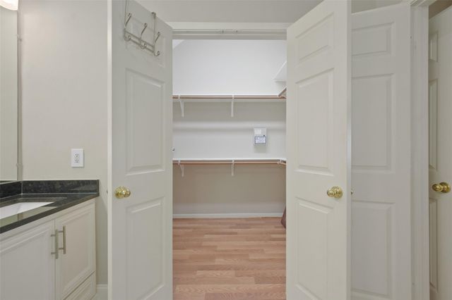 18 Pinery Ridge Place, Spring, TX 77382