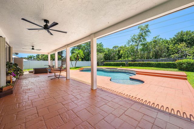 1560 SW 17th Street, Boca Raton, FL 33486