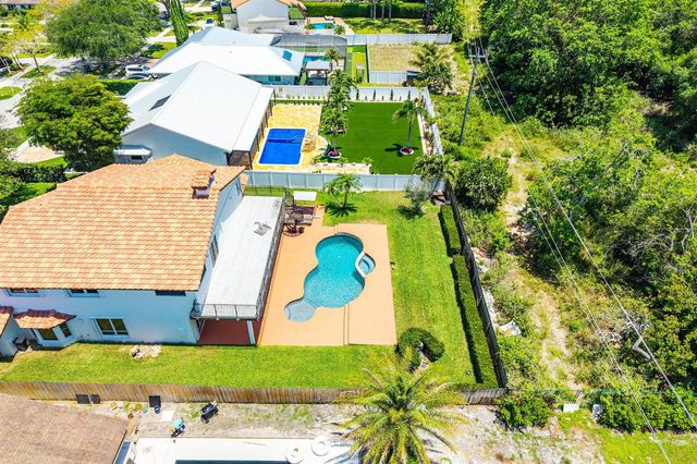 1560 SW 17th Street, Boca Raton, FL 33486