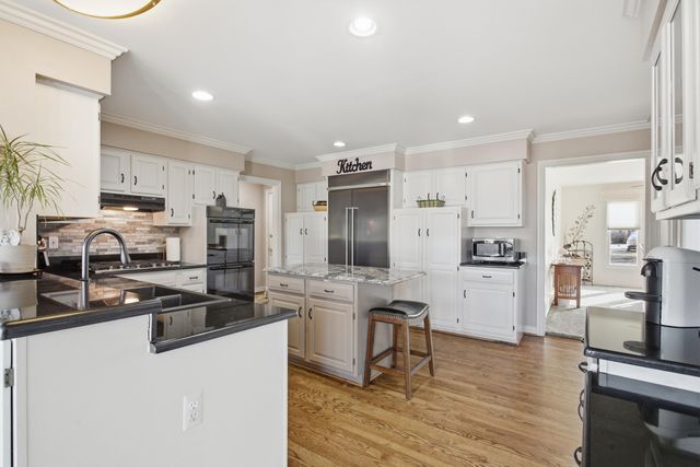 31595 North River Road, Harrison Twp, MI 48045