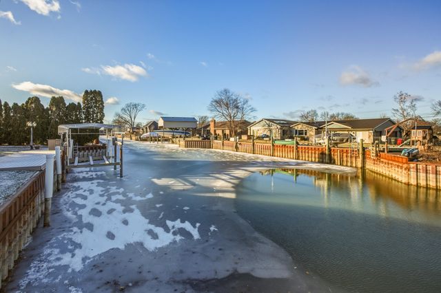 31595 North River Road, Harrison Twp, MI 48045