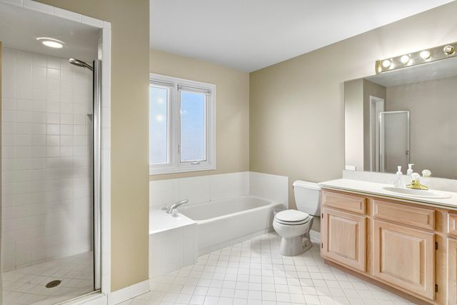 31595 North River Road, Harrison Twp, MI 48045