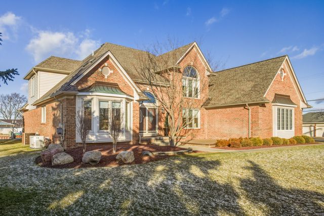 31595 North River Road, Harrison Twp, MI 48045