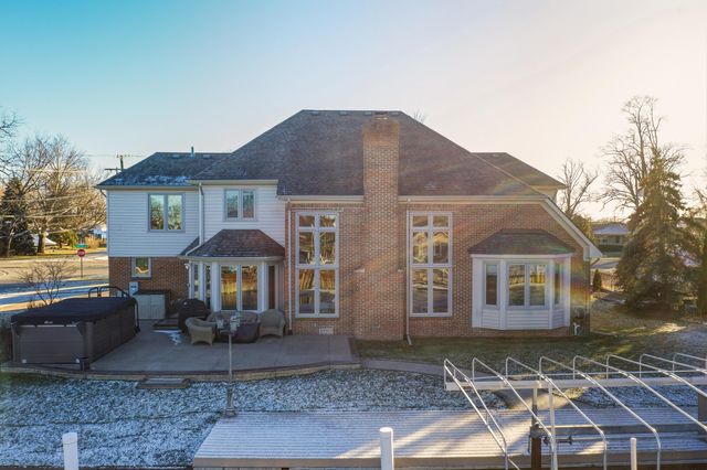 31595 North River Road, Harrison Twp, MI 48045