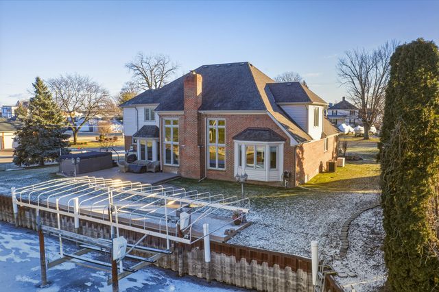 31595 North River Road, Harrison Twp, MI 48045