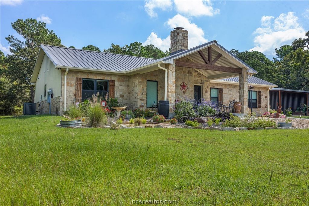 14706 Highway 90 N, Bedias, TX 77831 — exterior