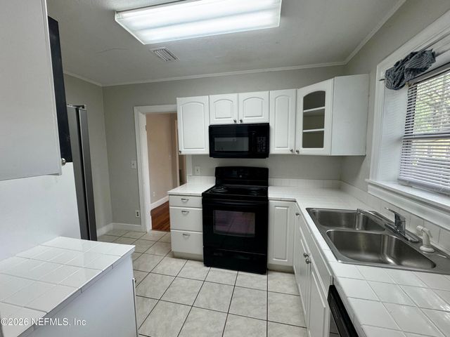 3352 COLLEGE Street, Jacksonville, FL 32205