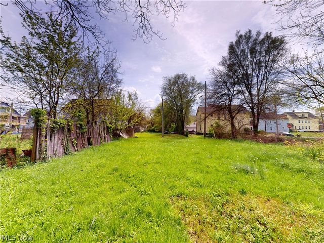 8110 Platt Avenue, Cleveland, OH 44104